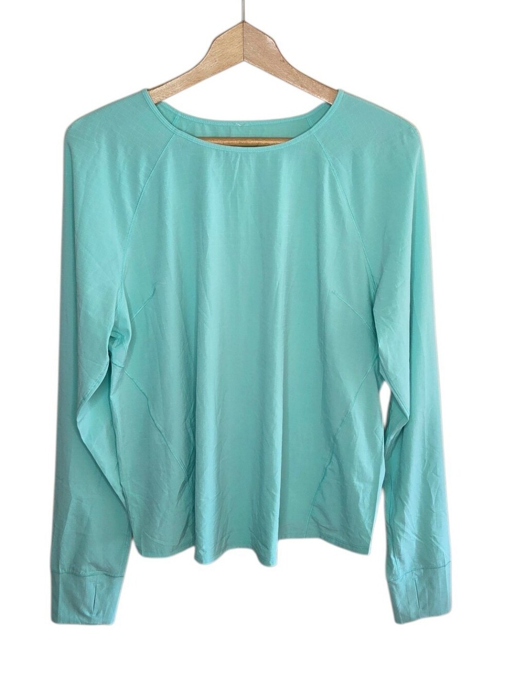 Lululemon Lightweight Stretch Running Long Sleeve Top in Wild Mint Size 12